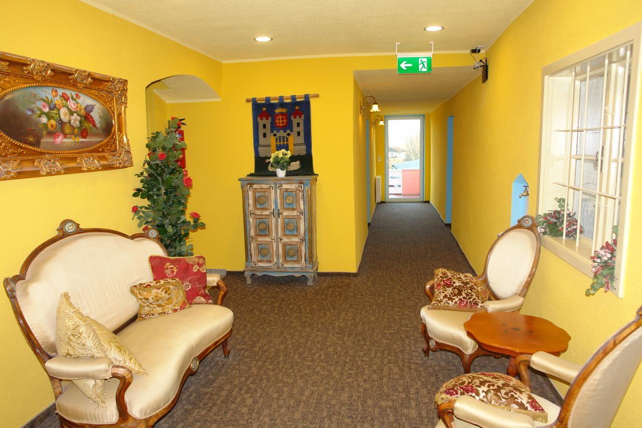 Hotel Garni Daniela Urich Schwanenstadt Экстерьер фото