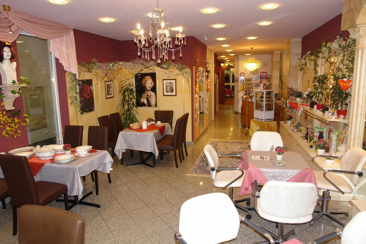 Hotel Garni Daniela Urich Schwanenstadt Экстерьер фото
