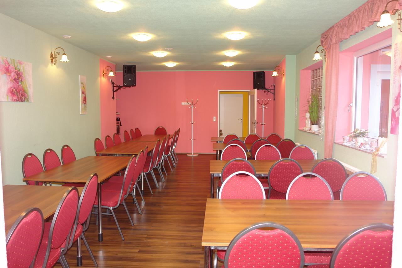 Hotel Garni Daniela Urich Schwanenstadt Экстерьер фото