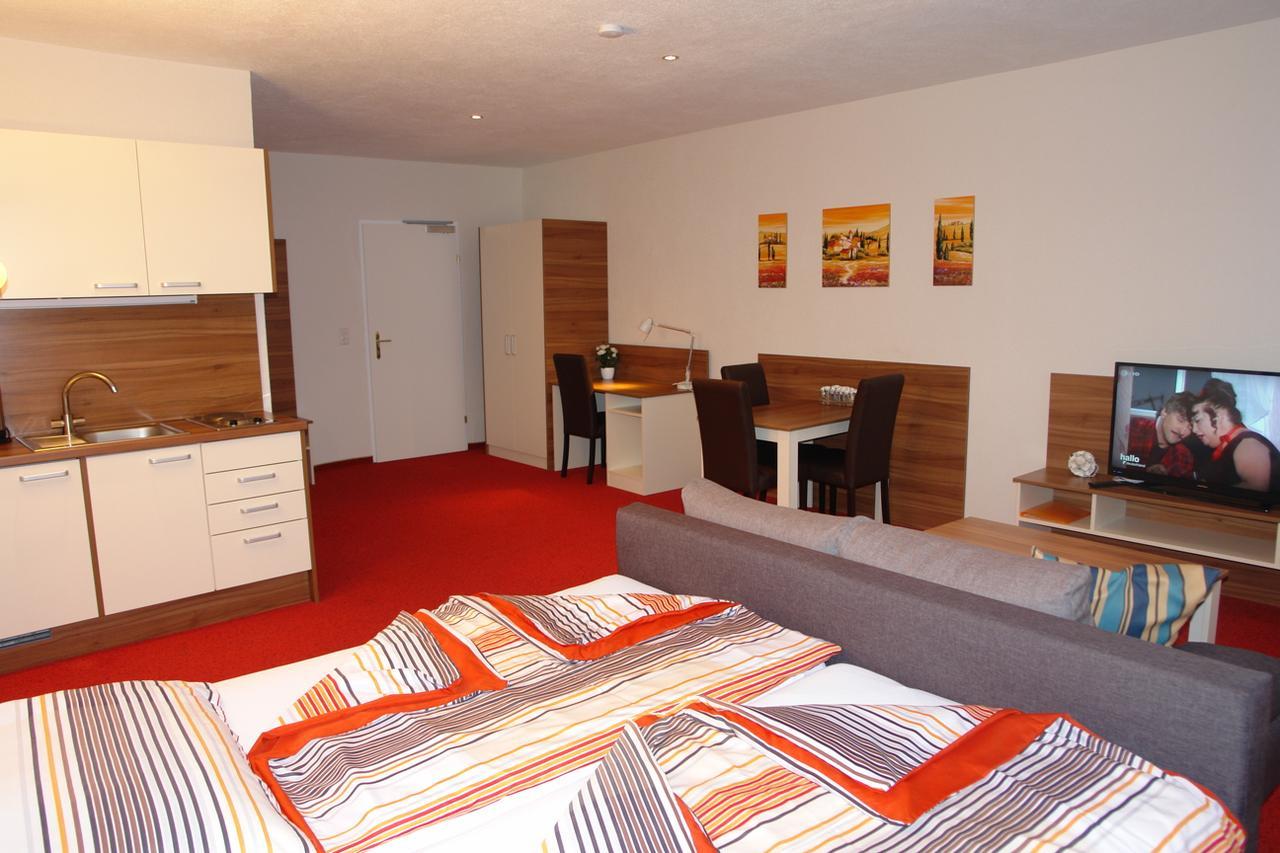 Hotel Garni Daniela Urich Schwanenstadt Экстерьер фото